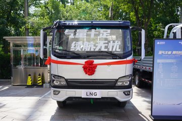 ����HOWO����H3 3L LNG 140���� ��ʿ��8�� 4.15�׵��������ῨͼƬ