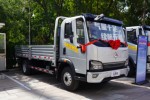 ����HOWO����H3 3L LNG 140���� ��ʿ��8�� 4.15�׵��������Ῠ