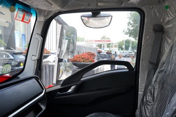 ����HOWO����H3 3L LNG 140���� ��ʿ��8�� 4.15�׵��������ῨͼƬ