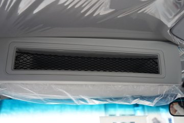 ����HOWO����H3 3L LNG 140���� ��ʿ��8�� 4.15�׵��������ῨͼƬ