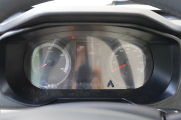 ����HOWO����H3 3L LNG 140���� ��ʿ��8�� 4.15�׵��������ῨͼƬ