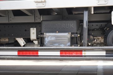 ����HOWO����H3 3L LNG 140���� ��ʿ��8�� 4.15�׵��������ῨͼƬ