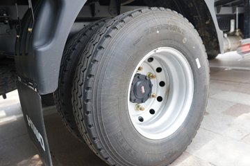 ����HOWO����H3 3L LNG 140���� ��ʿ��8�� 4.15�׵��������ῨͼƬ