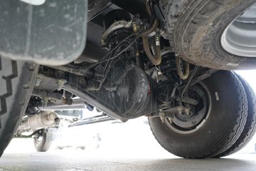 ����HOWO����H3 3L LNG 140���� ��ʿ��8�� 4.15�׵��������ῨͼƬ