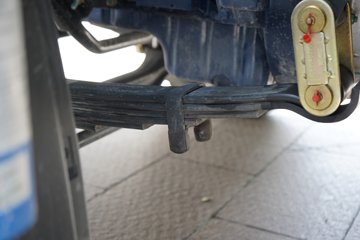 ����HOWO����H3 3L LNG 140���� ��ʿ��8�� 4.15�׵��������ῨͼƬ