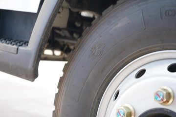����HOWO����H3 3L LNG 140���� ��ʿ��8�� 4.15�׵��������ῨͼƬ