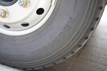 ����HOWO����H3 3L LNG 140���� ��ʿ��8�� 4.15�׵��������ῨͼƬ