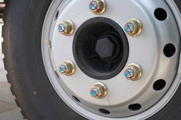 ����HOWO����H3 3L LNG 140���� ��ʿ��8�� 4.15�׵��������ῨͼƬ