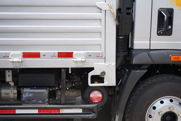 ����HOWO����H3 3L LNG 140���� ��ʿ��8�� 4.15�׵��������ῨͼƬ