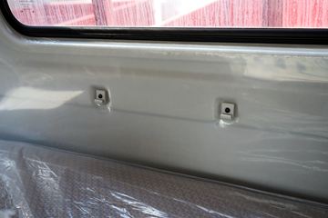 ����HOWO���� 3L CNG 140���� ��ʿ��8�� 3.85���Ű������ῨͼƬ