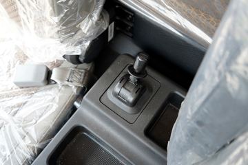 ����HOWO���� 3L CNG 140���� ��ʿ��8�� 3.85���Ű������ῨͼƬ