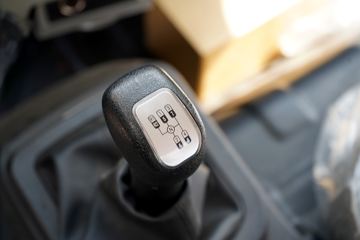 ����HOWO���� 3L CNG 140���� ��ʿ��8�� 3.85���Ű������ῨͼƬ