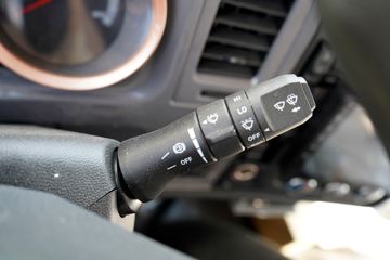 ����HOWO���� 3L CNG 140���� ��ʿ��8�� 3.85���Ű������ῨͼƬ