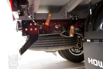 ����HOWO���� 3L CNG 140���� ��ʿ��8�� 3.85���Ű������ῨͼƬ