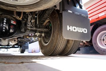 ����HOWO���� 3L CNG 140���� ��ʿ��8�� 3.85���Ű������ῨͼƬ