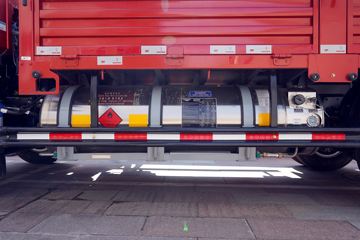 ����HOWO���� 3L CNG 140���� ��ʿ��8�� 3.85���Ű������ῨͼƬ
