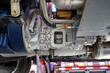 ����HOWO���� 3L CNG 140���� ��ʿ��8�� 3.85���Ű������ῨͼƬ