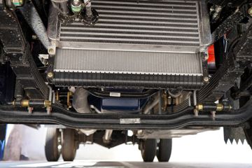 ����HOWO���� 3L CNG 140���� ��ʿ��8�� 3.85���Ű������ῨͼƬ