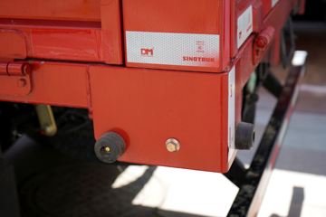 ����HOWO���� 3L CNG 140���� ��ʿ��8�� 3.85���Ű������ῨͼƬ