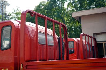 ����HOWO���� 3L CNG 140���� ��ʿ��8�� 3.85���Ű������ῨͼƬ