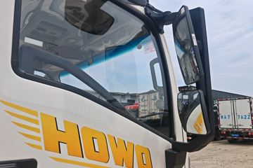 ����HOWO�Ῠ���� 140���� 4X2 LNG 4.08����س�ͼƬ