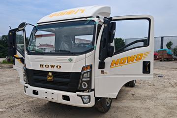 ����HOWO�Ῠ���� 140���� 4X2 LNG 4.08����س�ͼƬ