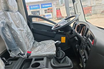 ����HOWO�Ῠ���� 140���� 4X2 LNG 4.08����س�ͼƬ