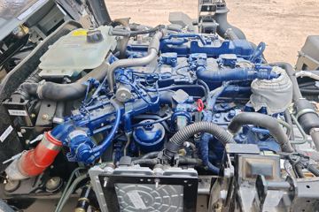 ����HOWO�Ῠ���� 140���� 4X2 LNG 4.08����س�ͼƬ