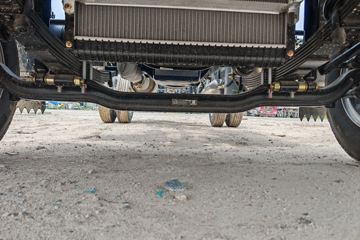 ����HOWO�Ῠ���� 140���� 4X2 LNG 4.08����س�ͼƬ