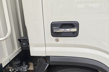 ����˧��ES6 ���Ŵ��綯��դʽ�Ῠ ����ʱ��140kWhͼƬ