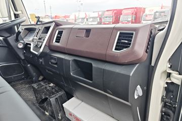����˧��ES6 ���Ŵ��綯��դʽ�Ῠ ����ʱ��140kWhͼƬ