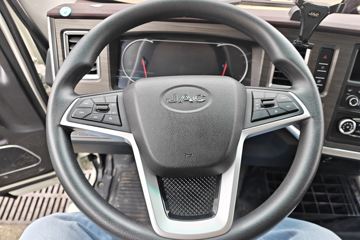 ����˧��ES6 ���Ŵ��綯��դʽ�Ῠ ����ʱ��140kWhͼƬ
