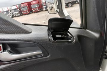 ����˧��ES6 ���Ŵ��綯��դʽ�Ῠ ����ʱ��140kWhͼƬ
