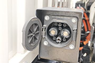 ����˧��ES6 ���Ŵ��綯��դʽ�Ῠ ����ʱ��140kWhͼƬ