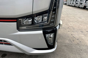 ���桤��X7 ���� ��ɲ 4.18�׵��Ŵ��綯��ʽ�Ῠ ����200.3kWhͼƬ