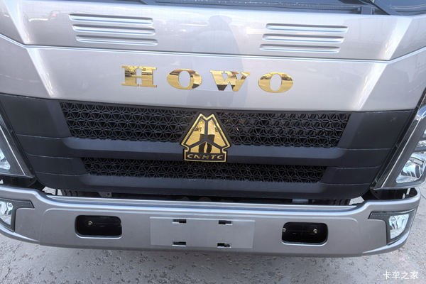 HOWO 轻卡 悍将载货车优惠促销活动