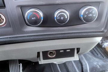 ����HOWO�Ῠ���� 2.5L���� 160���� ��ʿ��6�� 4.15�׵��������ῨͼƬ