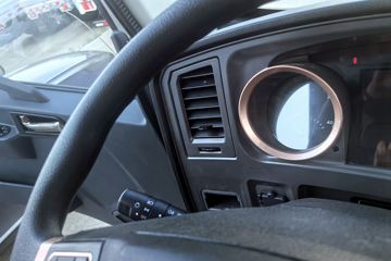 ����HOWO�Ῠ���� 2.5L���� 160���� ��ʿ��6�� 4.15�׵��������ῨͼƬ