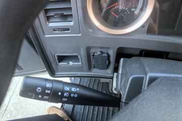 ����HOWO�Ῠ���� 2.5L���� 160���� ��ʿ��6�� 4.15�׵��������ῨͼƬ