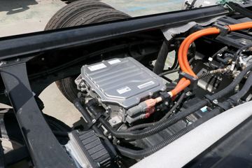 ������弫��궥 4.2�׵��Ŵ��綯��դʽ�Ῠ ����ʱ��165.15kWhͼƬ