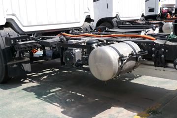 ������弫��궥 4.2�׵��Ŵ��綯��դʽ�Ῠ ����ʱ��165.15kWhͼƬ