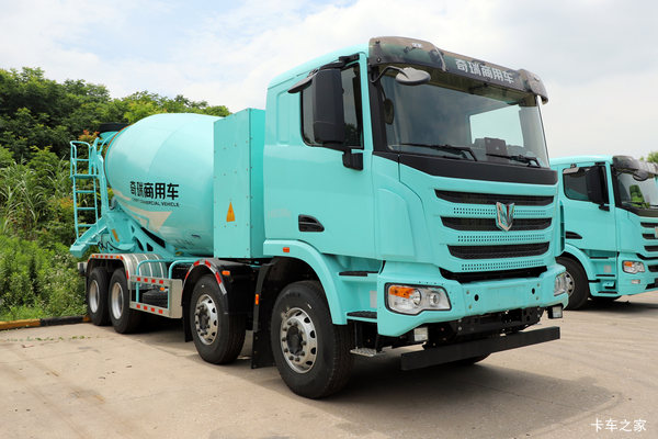 联合重卡电骁龙 8X4 6.74m³纯电动混凝土搅拌车 宁德时代350kWh