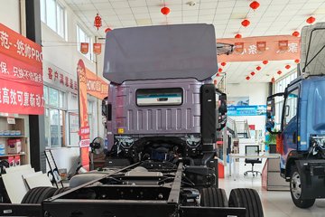 ����HOWO ͳ˧PRO X8 2.5L���� 185���� ��ʿ��12�� ��ɲ 5.15�׵�����ʽ�ῨͼƬ