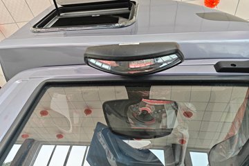 ����HOWO ͳ˧PRO X8 2.5L���� 185���� ��ʿ��12�� ��ɲ 5.15�׵�����ʽ�ῨͼƬ