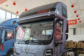 ����HOWO ͳ˧PRO X8 2.5L���� 185���� ��ʿ��12�� ��ɲ 5.15�׵�����ʽ�ῨͼƬ