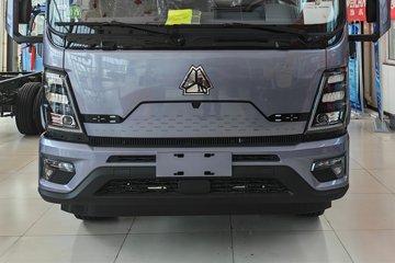 ����HOWO ͳ˧PRO X8 2.5L���� 185���� ��ʿ��12�� ��ɲ 5.15�׵�����ʽ�ῨͼƬ
