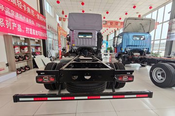 ����HOWO ͳ˧PRO X8 2.5L���� 185���� ��ʿ��12�� ��ɲ 5.15�׵�����ʽ�ῨͼƬ