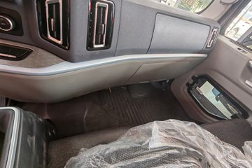 ����HOWO ͳ˧PRO X8 2.5L���� 185���� ��ʿ��12�� ��ɲ 5.15�׵�����ʽ�ῨͼƬ