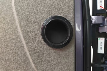 ����HOWO ͳ˧PRO X8 2.5L���� 185���� ��ʿ��12�� ��ɲ 5.15�׵�����ʽ�ῨͼƬ