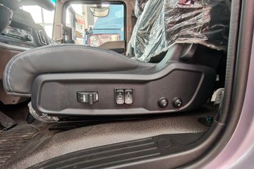 ����HOWO ͳ˧PRO X8 2.5L���� 185���� ��ʿ��12�� ��ɲ 5.15�׵�����ʽ�ῨͼƬ